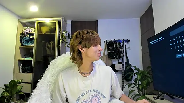 santy-kitty online show from March 2025 03:26:01 AM