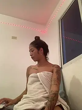 Snapshot of Marielasanchez chatting on February 2025 11:15:01 PM Marielasanchez online show from February 2025 11:15:01 PM