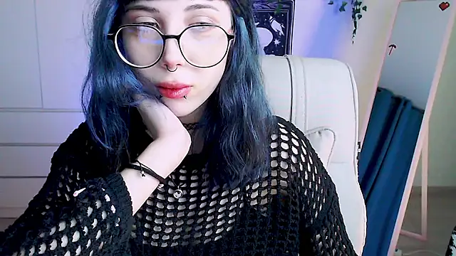 Snapshot of MoriHorri chatting on December 2024 03:14:02 AM MoriHorri online show from December 2024 03:14:02 AM