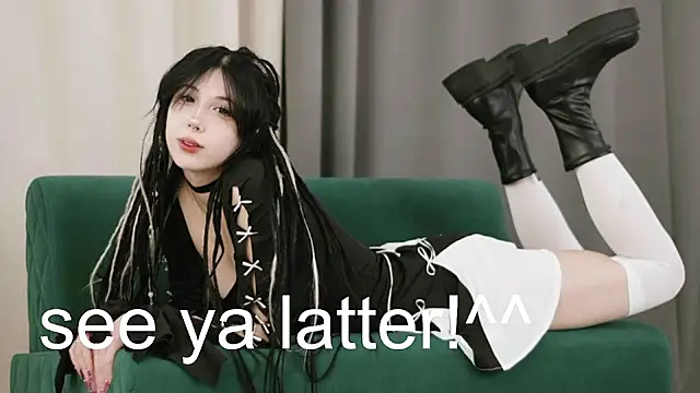 Snapshot of MoriHorri chatting on December 2024 04:56:02 AM MoriHorri online show from December 2024 04:56:02 AM