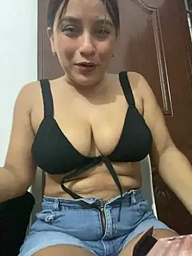 Snapshot of perlita05 chatting on February 2025 02:34:01 AM perlita05 online show from February 2025 02:34:01 AM