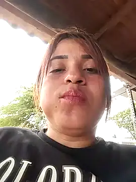 Snapshot of perlita05 chatting on February 2025 09:15:02 PM perlita05 online show from February 2025 09:15:02 PM