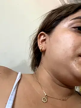 Snapshot of perlita05 chatting on September 2025 08:30:01 PM perlita05 online show from September 2025 08:30:01 PM