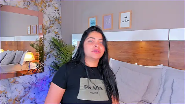 EmaBakker online show from February 2026 07:02:01 AM