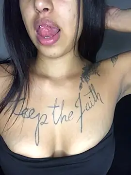 Lauana28 online show from February 2025 09:58:02 PM