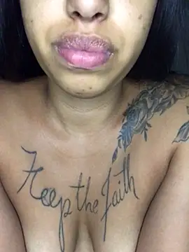 Lauana28 online show from February 2025 07:26:01 PM