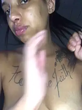 Lauana28 online show from March 2025 07:50:02 PM