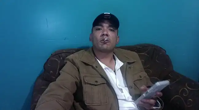 Snapshot of TUMORENO1 chatting on January 2025 01:00:01 AM TUMORENO1 online show from January 2025 01:00:01 AM