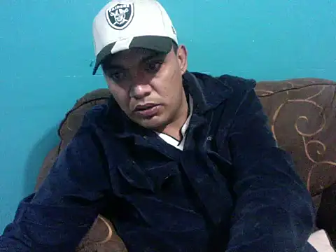 Snapshot of TUMORENO1 chatting on January 2025 02:16:02 AM TUMORENO1 online show from January 2025 02:16:02 AM