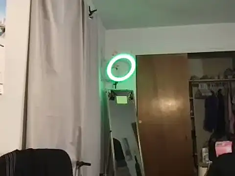 Snapshot of twentywithafelonyy chatting on December 2024 11:18:01 AM twentywithafelonyy online show from December 2024 11:18:01 AM