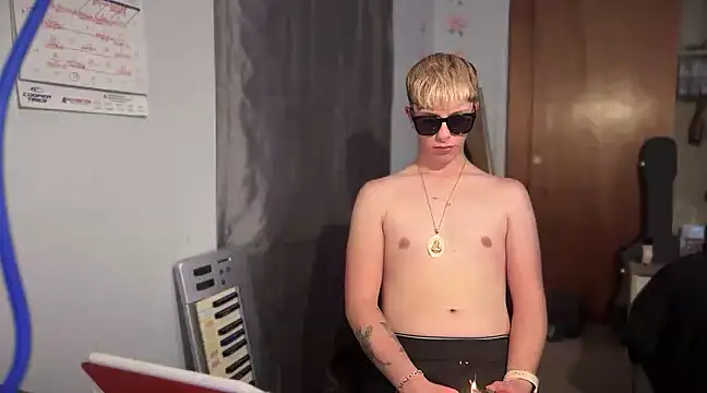 Snapshot of twentywithafelonyy chatting on January 2025 09:26:01 AM twentywithafelonyy online show from January 2025 09:26:01 AM