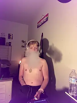 Snapshot of twentywithafelonyy chatting on January 2025 08:52:01 AM twentywithafelonyy online show from January 2025 08:52:01 AM