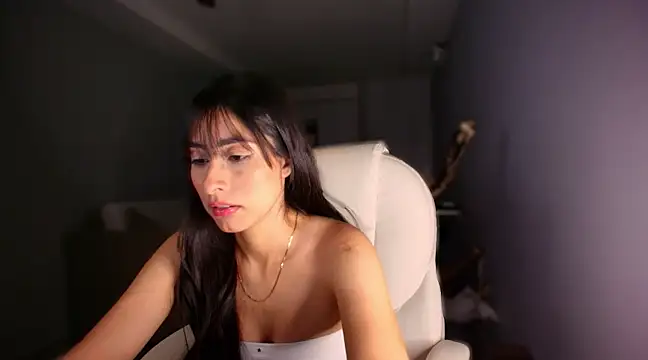 Snapshot of auroracaruso11 chatting on March 2025 12:00:02 AM auroracaruso11 online show from March 2025 12:00:02 AM