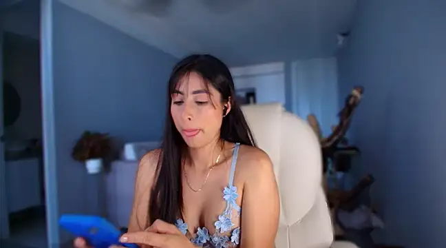 Snapshot of auroracaruso11 chatting on March 2025 10:02:02 PM auroracaruso11 online show from March 2025 10:02:02 PM