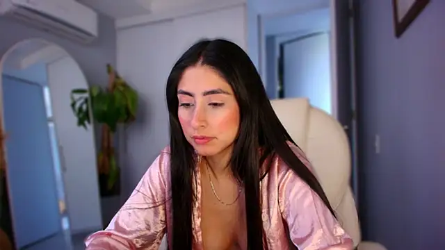 Snapshot of auroracaruso11 chatting on October 2025 08:50:02 PM auroracaruso11 online show from October 2025 08:50:02 PM