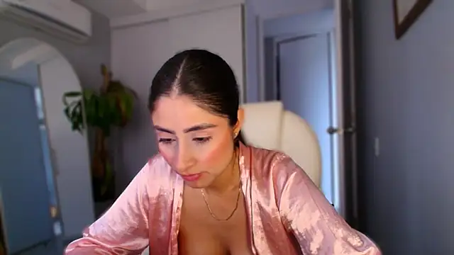 Snapshot of auroracaruso11 chatting on October 2025 09:46:01 PM auroracaruso11 online show from October 2025 09:46:01 PM