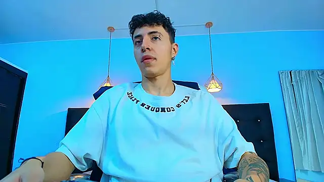 Lobo 17  online show from January 2025 03:48:02 AM