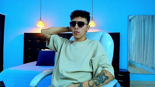 Lobo 17  online show from February 2025 07:49:01 AM