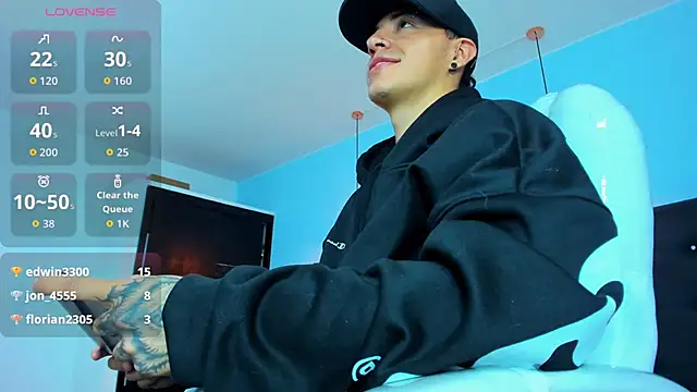 Lobo 17  online show from November 2025 03:52:02 AM