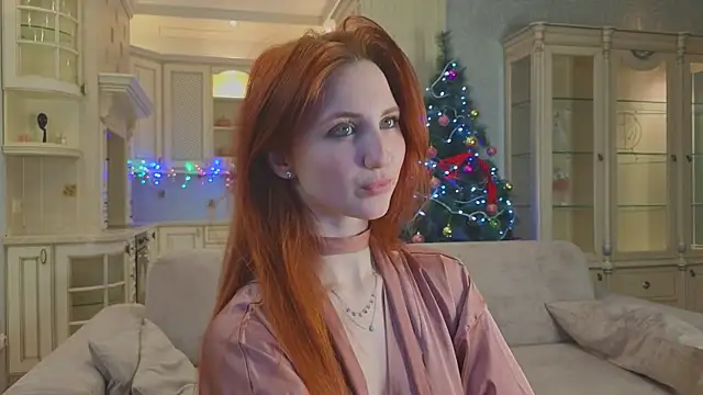 Snapshot of EsmaCrumbley chatting on December 2024 07:35:01 AM EsmaCrumbley online show from December 2024 07:35:01 AM