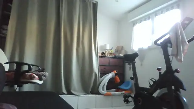 Snapshot of naturiste974 chatting on October 2025 06:20:02 AM naturiste974 online show from October 2025 06:20:02 AM