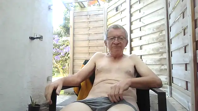 naturiste974 online show from February 2026 03:16:02 AM