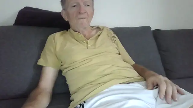 naturiste974 online show from June 2026 04:09:01 PM