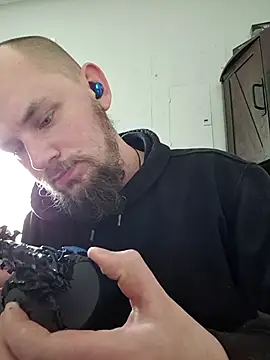 chaseg98 online show from March 2026 06:46:02 PM