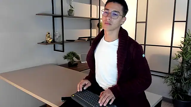 Andy Joy  online show from September 2025 11:32:02 AM