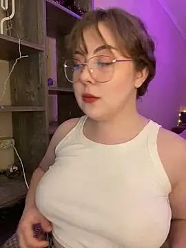 Snapshot of cinnabon_ chatting on January 2025 07:53:01 PM cinnabon online show from January 2025 07:53:01 PM
