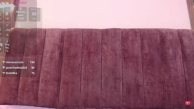 Snapshot of Emy_leon chatting on February 2025 10:42:02 PM Emy leon online show from February 2025 10:42:02 PM