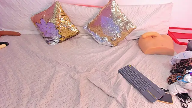 cookplleaser online show from February 2026 11:59:01 AM