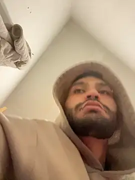 Snapshot of openmind_boy chatting on September 2025 03:22:02 PM openmind boy online show from September 2025 03:22:02 PM