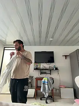 Snapshot of openmind_boy chatting on February 2026 03:41:02 PM openmind boy online show from February 2026 03:41:02 PM