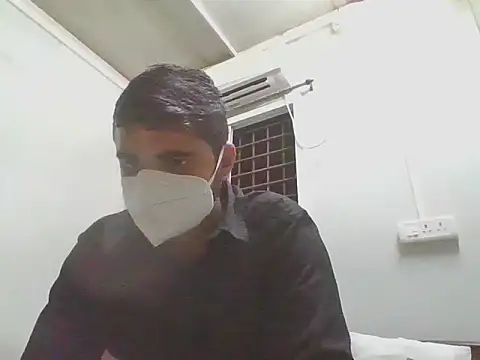 Ishan003 online show from February 2025 05:01:02 PM