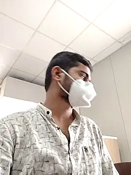 Ishan003 online show from February 2025 04:50:01 AM