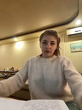 Snapshot of sexyy_girl_ chatting on December 2024 08:56:01 AM sexyy girl  online show from December 2024 08:56:01 AM