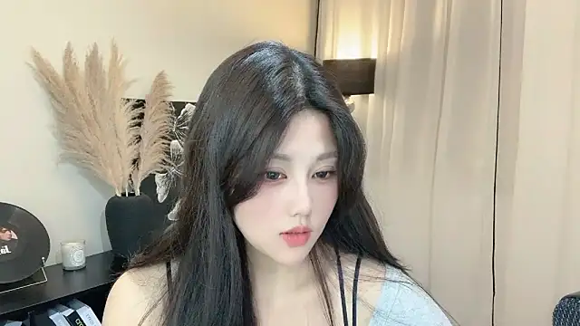 Strawberrybabyy1 online show from March 2025 03:13:02 PM