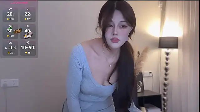 Strawberrybabyy1 online show from December 2025 04:33:01 PM