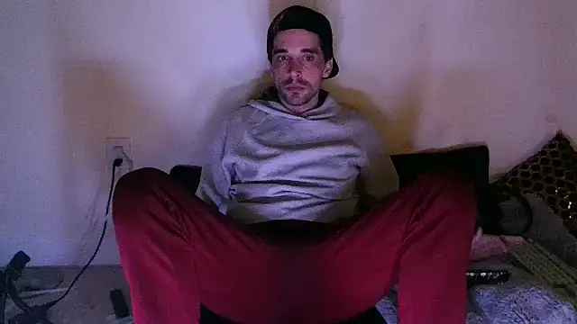 Snapshot of SirCharlesXXX chatting on January 2025 02:32:01 AM SirCharlesXXX online show from January 2025 02:32:01 AM