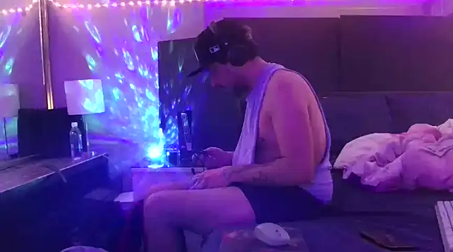 Snapshot of SirCharlesXXX chatting on February 2025 08:13:02 PM SirCharlesXXX online show from February 2025 08:13:02 PM