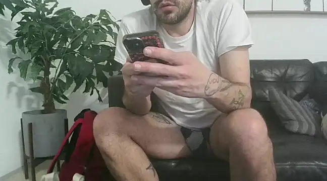 Snapshot of SirCharlesXXX chatting on February 2025 10:15:02 AM SirCharlesXXX online show from February 2025 10:15:02 AM