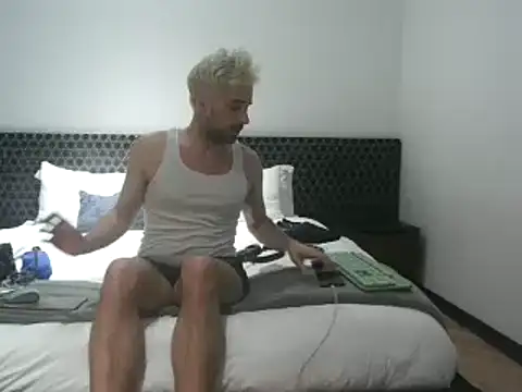 Snapshot of SirCharlesXXX chatting on February 2025 02:37:02 AM SirCharlesXXX online show from February 2025 02:37:02 AM