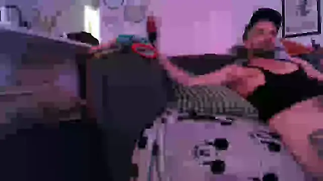 Snapshot of SirCharlesXXX chatting on March 2025 02:37:02 AM SirCharlesXXX online show from March 2025 02:37:02 AM