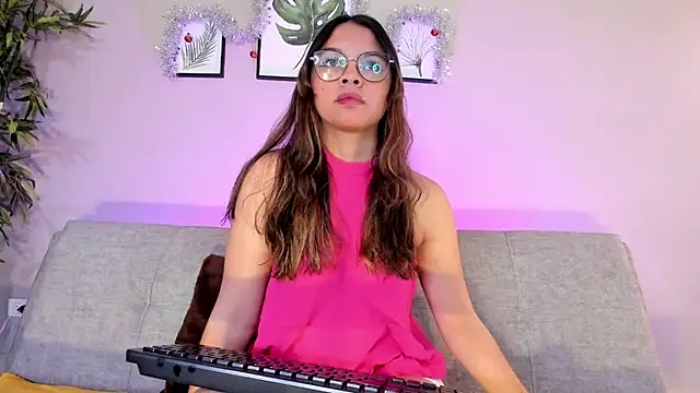 miaa lux online show from December 2024 07:07:01 PM