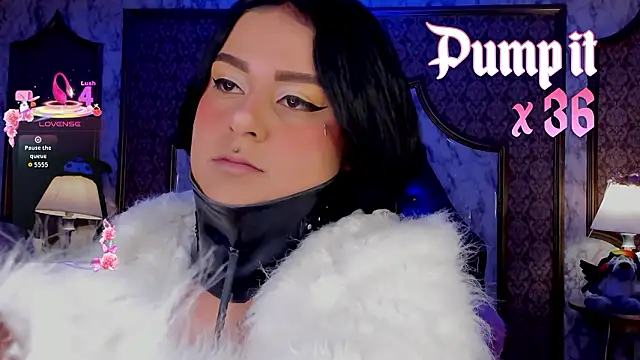 SoffiQueen online show from March 2026 02:13:01 PM