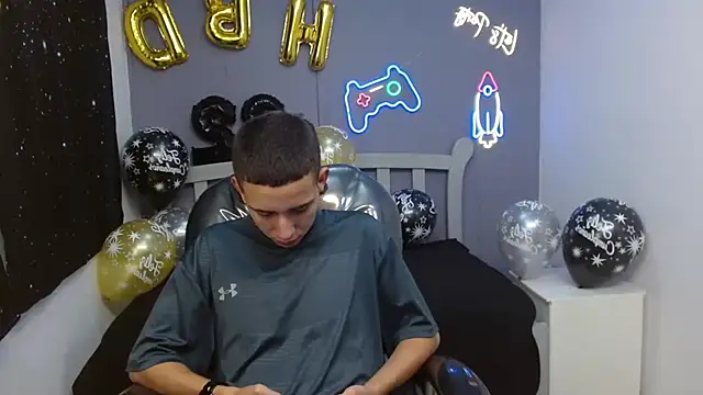 JackSwan18 online show from January 2025 02:08:02 PM