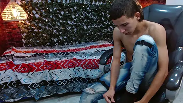 JackSwan18 online show from January 2025 07:13:02 PM