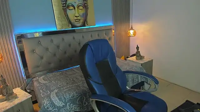 JackSwan18 online show from December 2025 09:13:02 PM