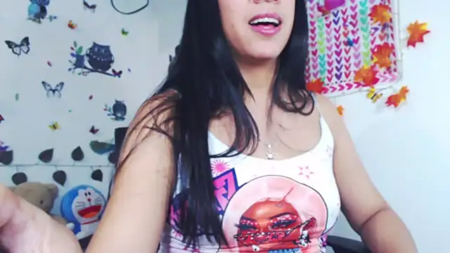 Snapshot of Alisxon4u chatting on February 2025 01:43:01 AM Alisxon4u online show from February 2025 01:43:01 AM